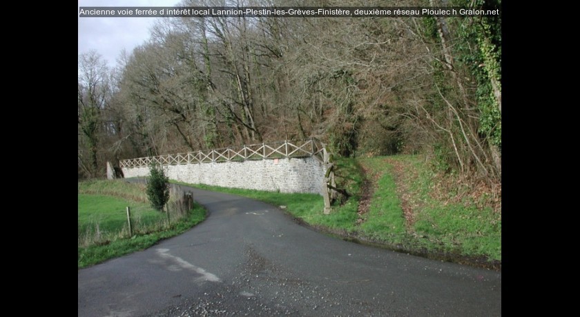 Ancienne voie ferrée d'intérêt local Lannion-Plestin-les-Grèves-Finistère, deuxième réseau