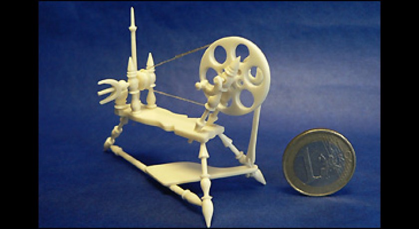 Atelier de sculpture sur os et ivoire végétal