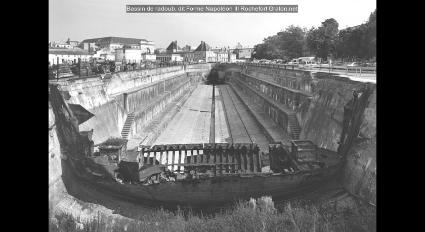 Bassin de radoub, dit forme napoléon iii Rochefort tourisme