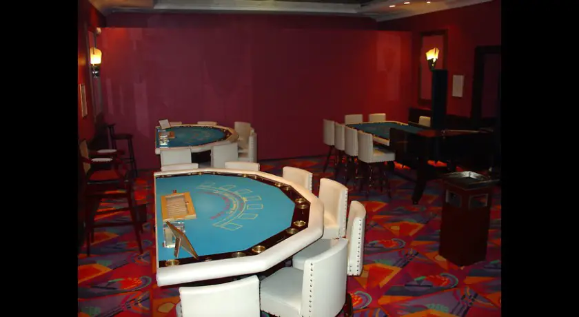 Casino de Bagnères de Bigorre, groupe Tranchant