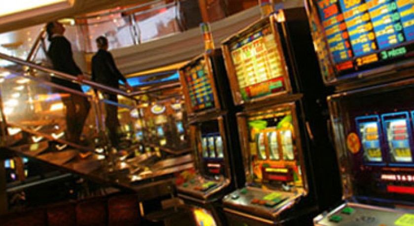 Casino saint jean de monts poker folding on the button poker