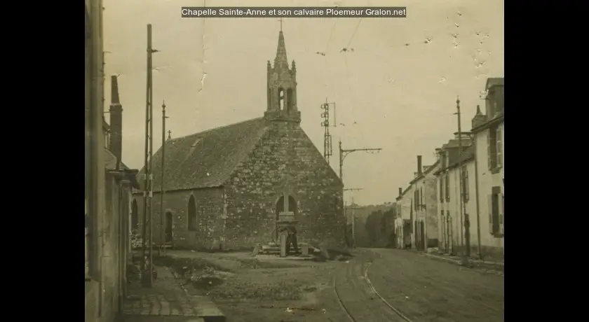 Chapelle Sainte-Anne et son calvaire