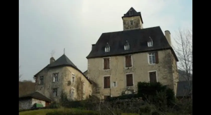 Château de Béost Association d'éducation populaire "Los Auzelets"