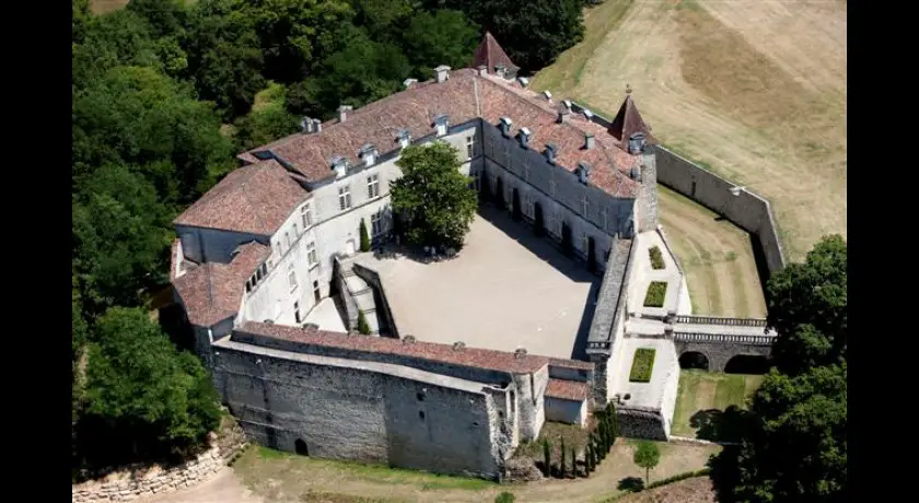 Château de Cazeneuve
