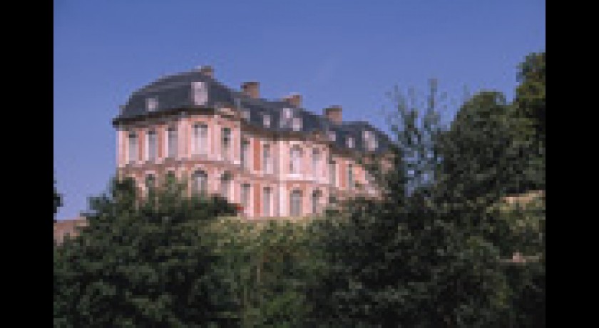 Chateau de long Long tourisme sites et monuments historiques