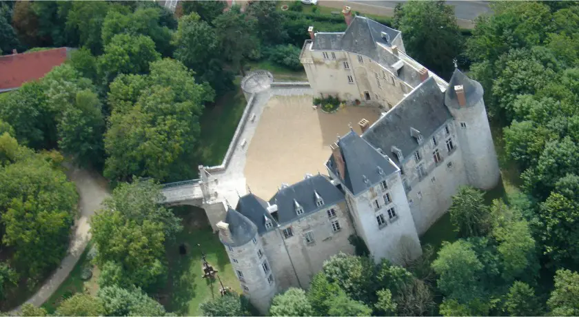 Château de Saint-Brisson-sur-Loire
