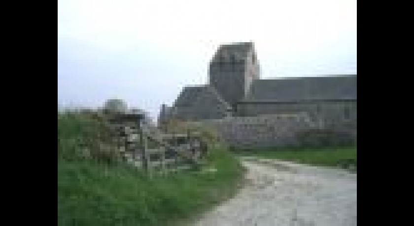Chateau de saintesuzanne Prétotsaintesuzanne tourisme
