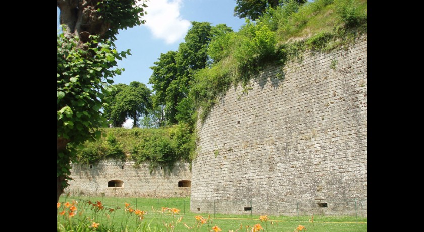 Citadelle de doullens Doullens tourisme sites et monuments historiques