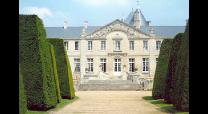 DONJON ET PARC DU CHATEAU DE VIC SUR AISNE