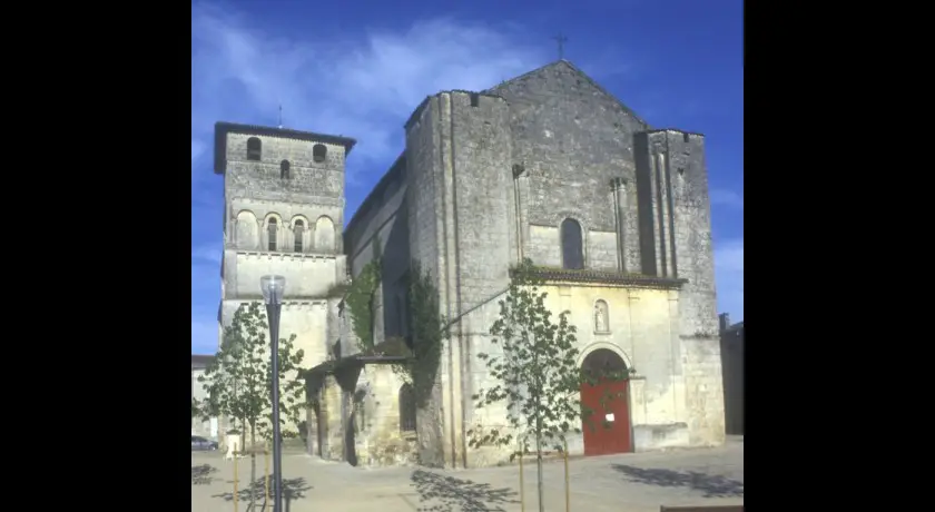 Eglise Saint-André du Nom de Dieu