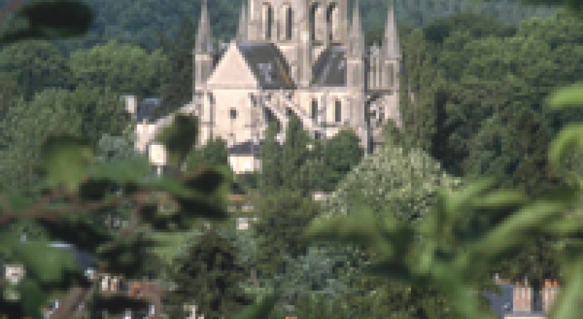 EGLISE SAINT-YVED