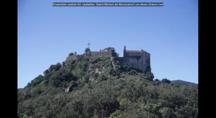 Ensemble castral dit "castellas" Saint-Michel de Mourcairol
