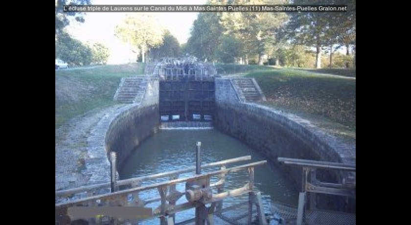 L'écluse triple de Laurens sur le Canal du Midi à Mas Saintes Puelles (11)