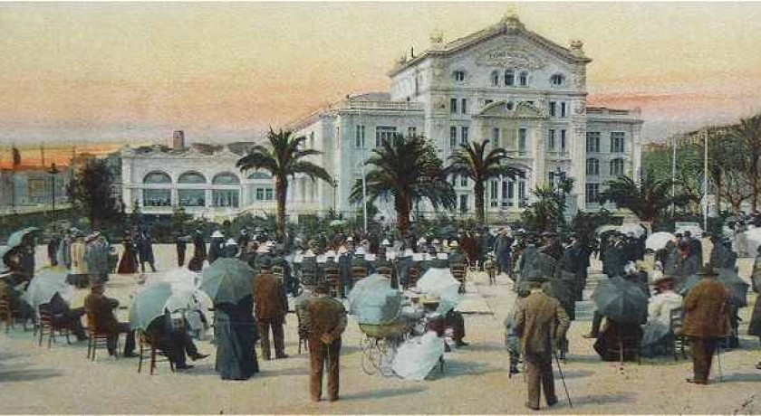 la Casino des Fleurs, devenu hôtel de voyageurs