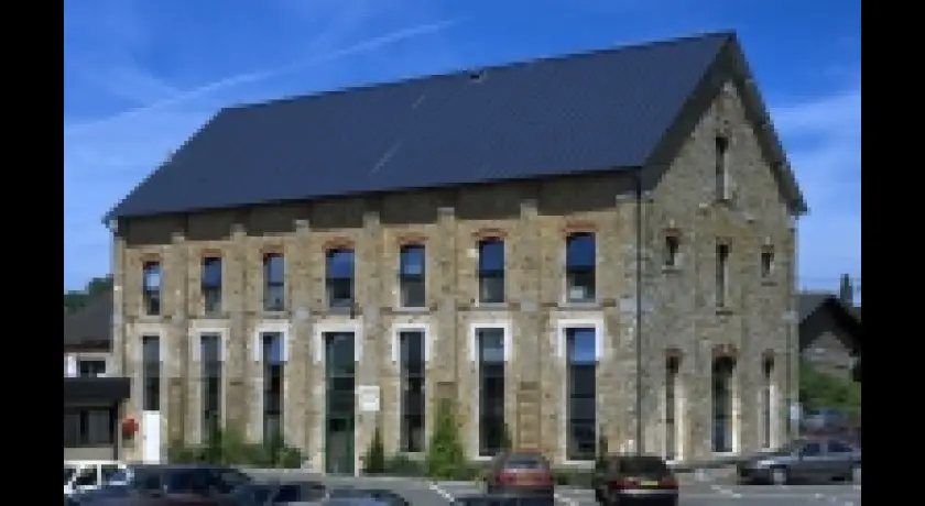 La distillerie Société des Alcools du Vexin, actuellement usine de produits alimentaires