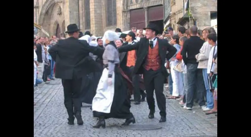 Le 51ème Festival de la danse bretonne et de la Saint Loup