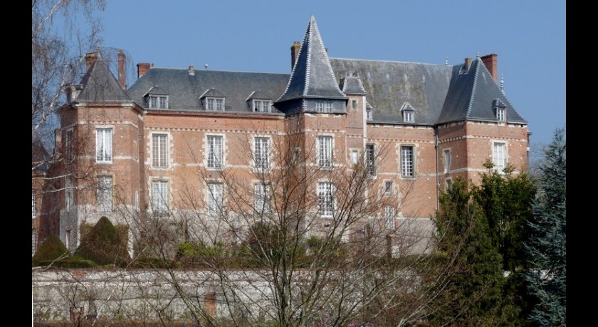 Le château de louye Louye tourisme