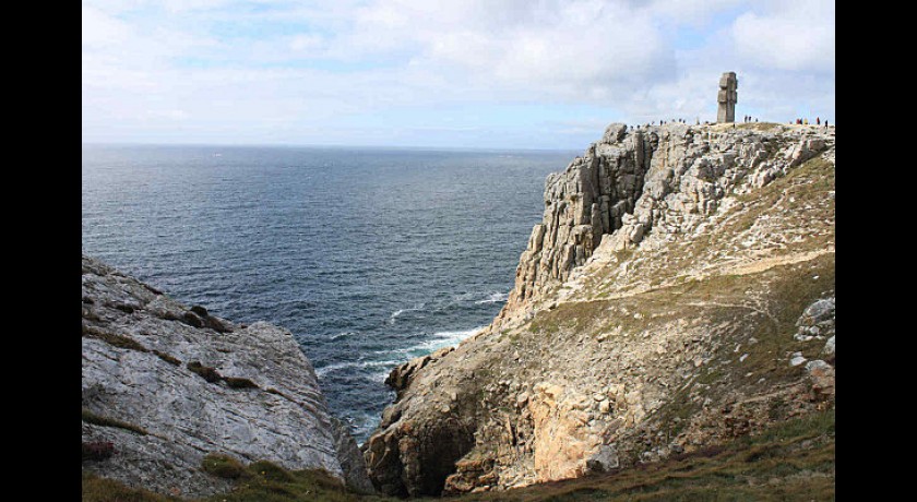 Le monument aux Bretons de la la France Libre, dit croix de Penhir, à Camaret sur Mer, Finistère