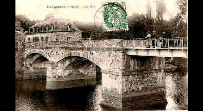 Le pont de Montgiroux à Alexain (53)