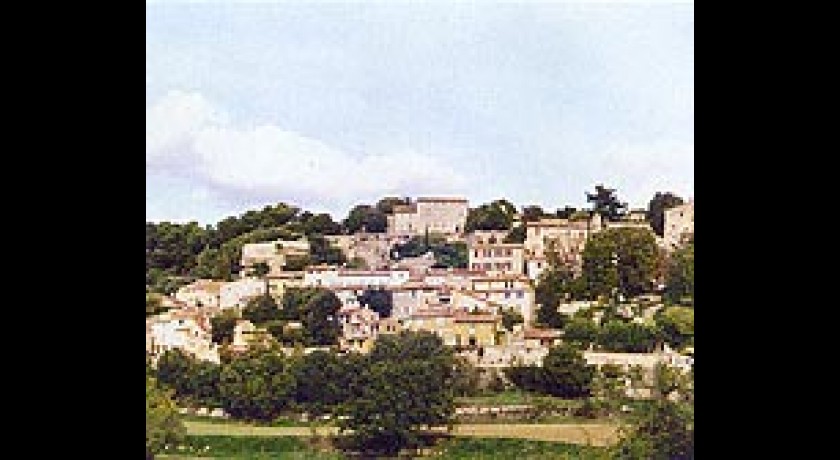Le village de la roque-sur-pernes La roque sur pernes tourisme Site et ...