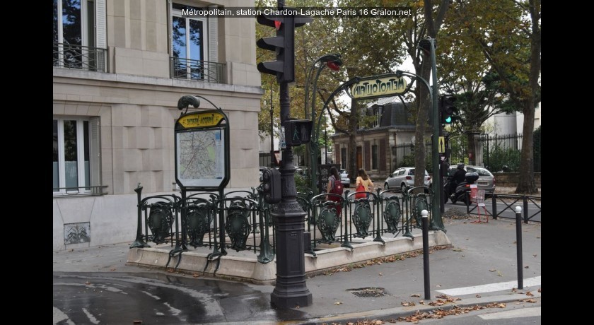 Métropolitain, station chardonlagache Paris 16 tourisme