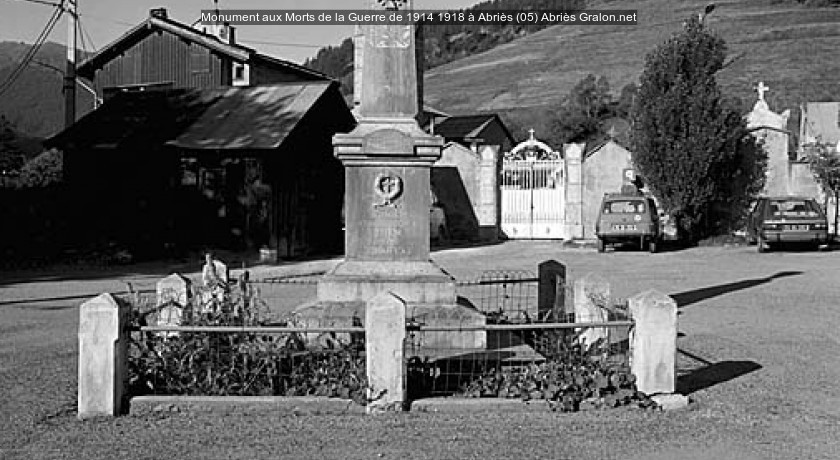 Monument aux Morts de la Guerre de 1914 1918 à Abriès (05)