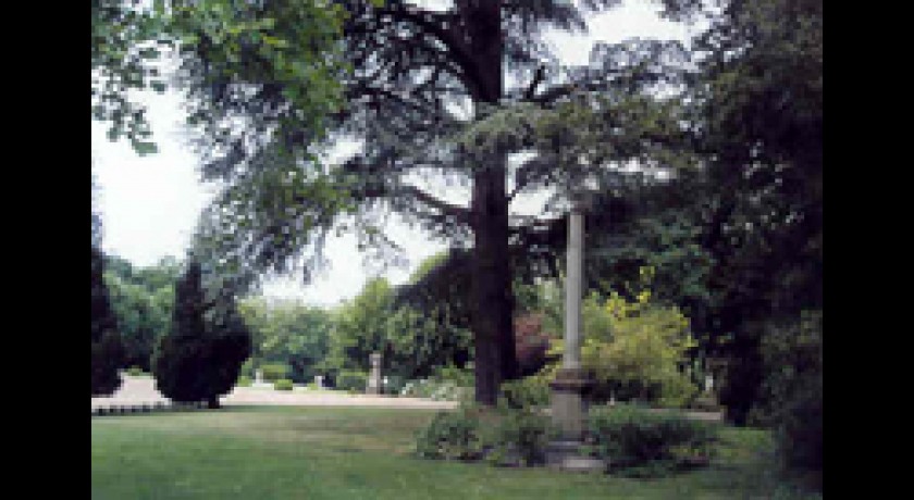 PARC DU CHATEAU DE MONTGOBERT