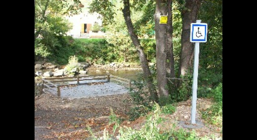 Parcours pêche à la mouche, accessible handicapé.