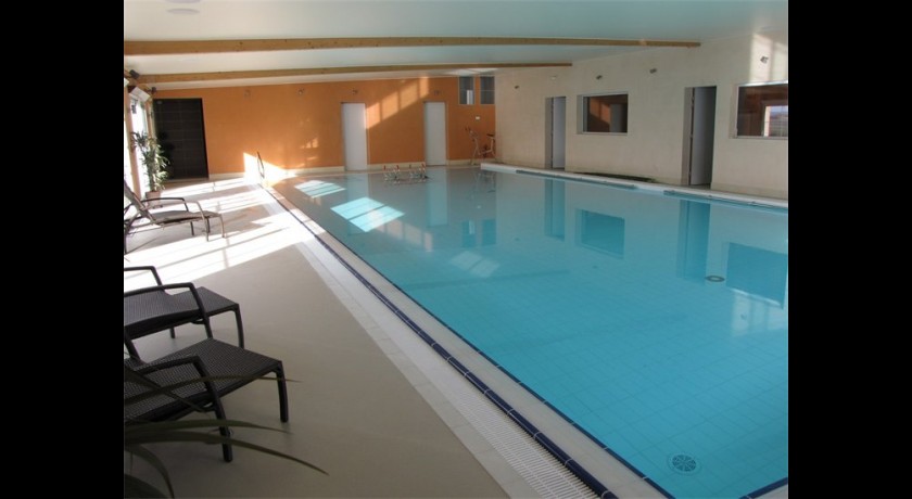 piscine balneotherapie l ocelian rosieres pres troyes tourisme