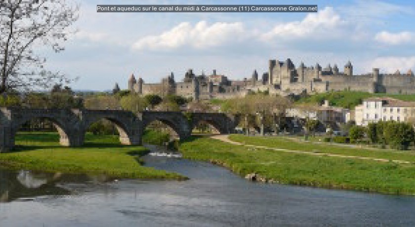 Pont et aqueduc sur le canal du midi à Carcassonne (11)