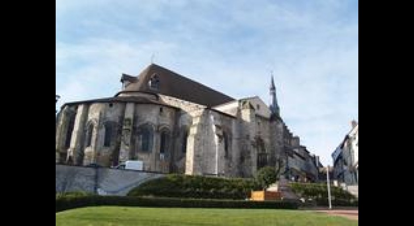 Visite accompagnée de la ville de Saint-Pourçain-sur-Sioule