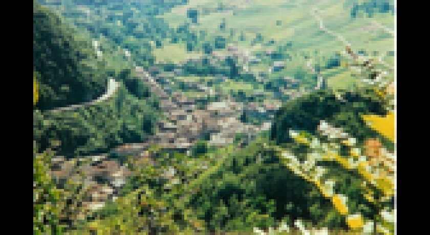 Visite commentée du village de Cerdon